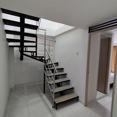 Hotel Adel مانيزاليس المظهر الخارجي الصورة